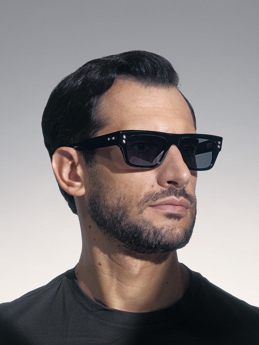Leo Solid Black sunglasses - sunglasscurator