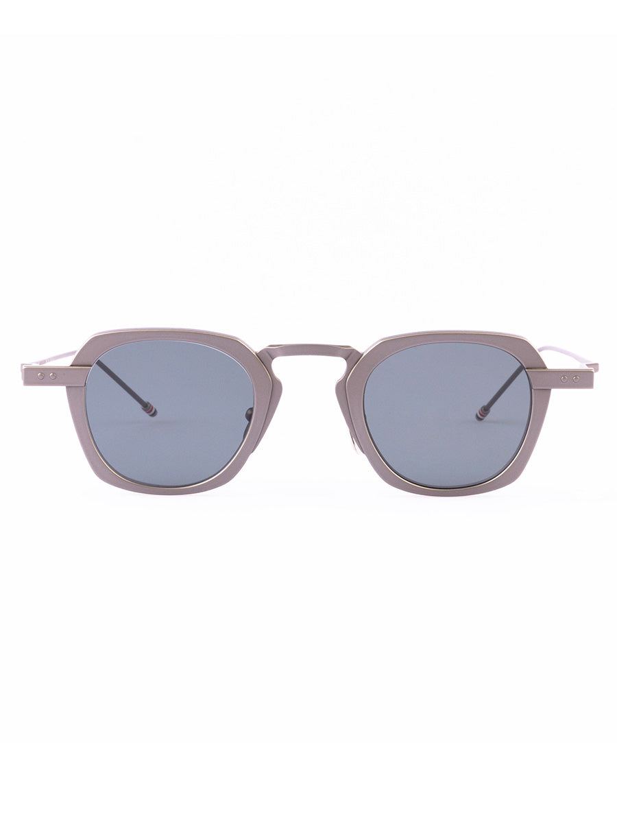 930A 035 N11 Matte Grey Titanium Square sunglasses