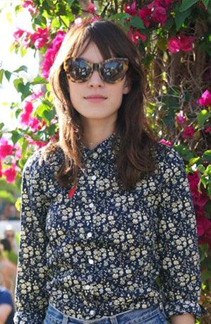Alexa Chung in Karen Walker - sunglasscurator