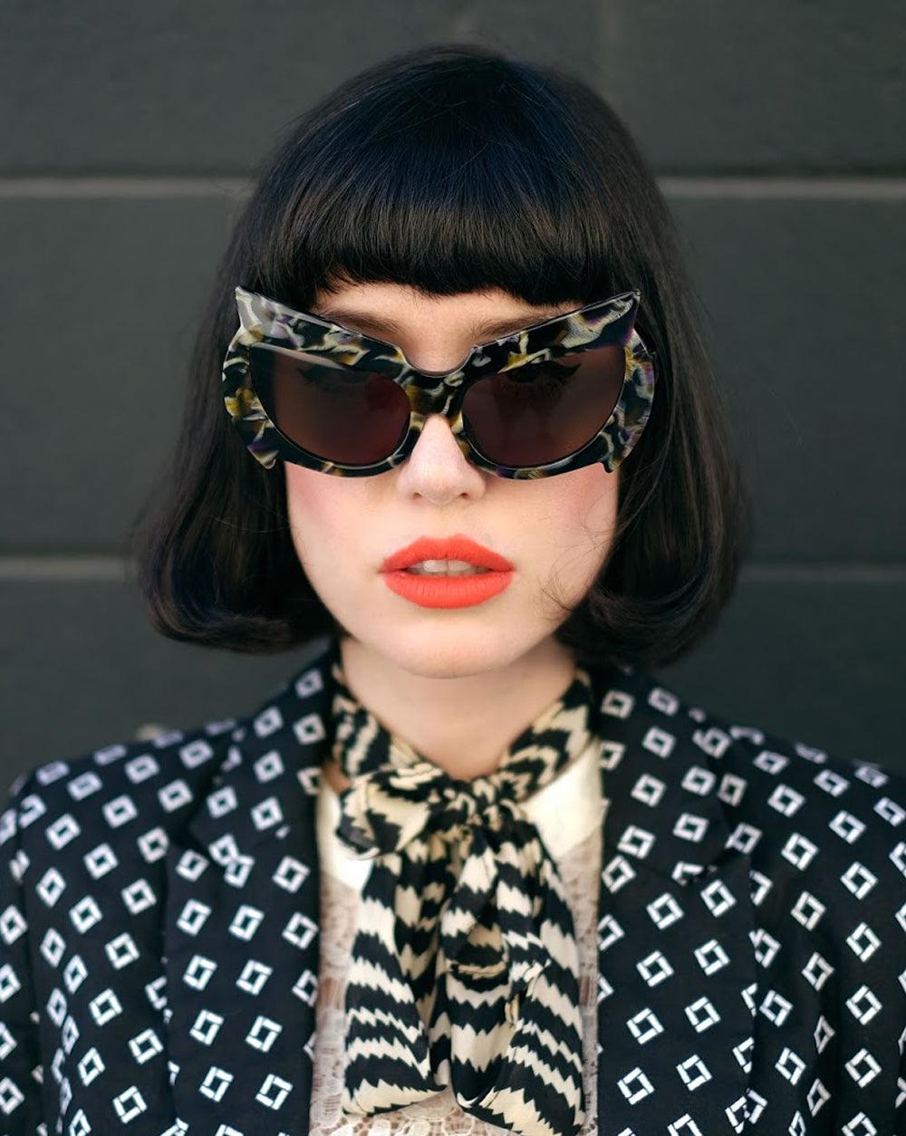 Amy Roiland in Fakbyfak - sunglasscurator