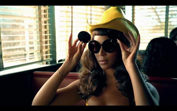 Beyonce - Jeremy Scott Eyewear - sunglasscurator