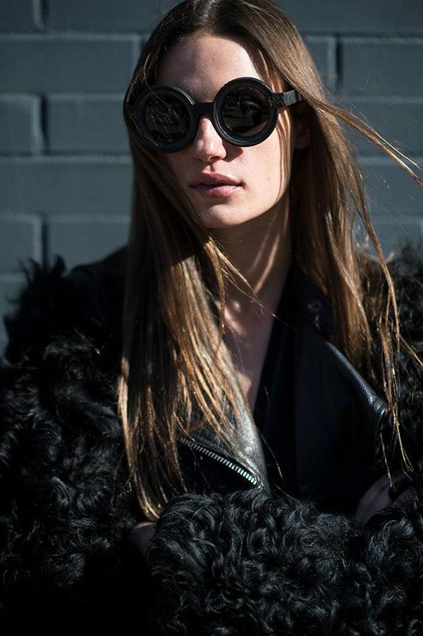 Cate Underwood in KUBORAUM - sunglasscurator