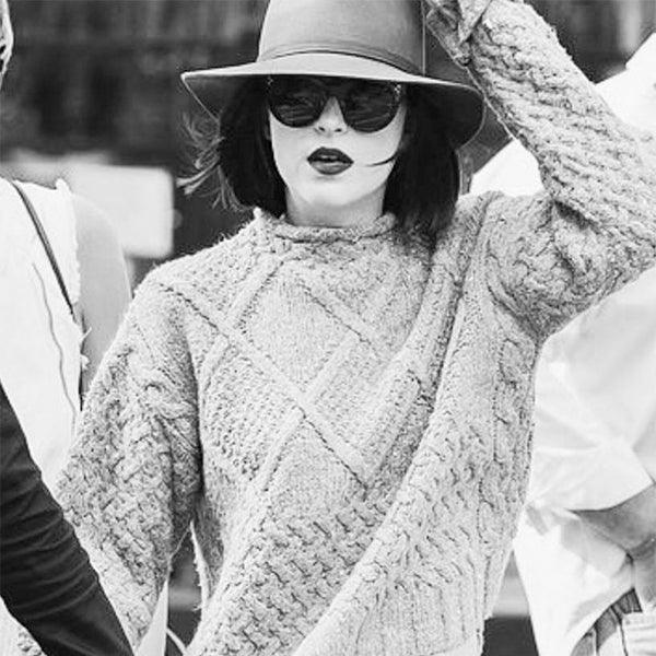 Dakota Johnson in Spektre - sunglasscurator