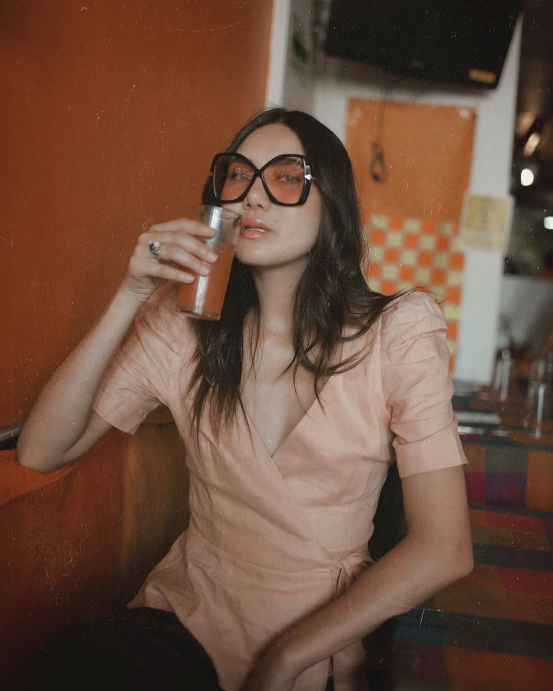Dylana Lim Suarez in Karen Walker - sunglasscurator