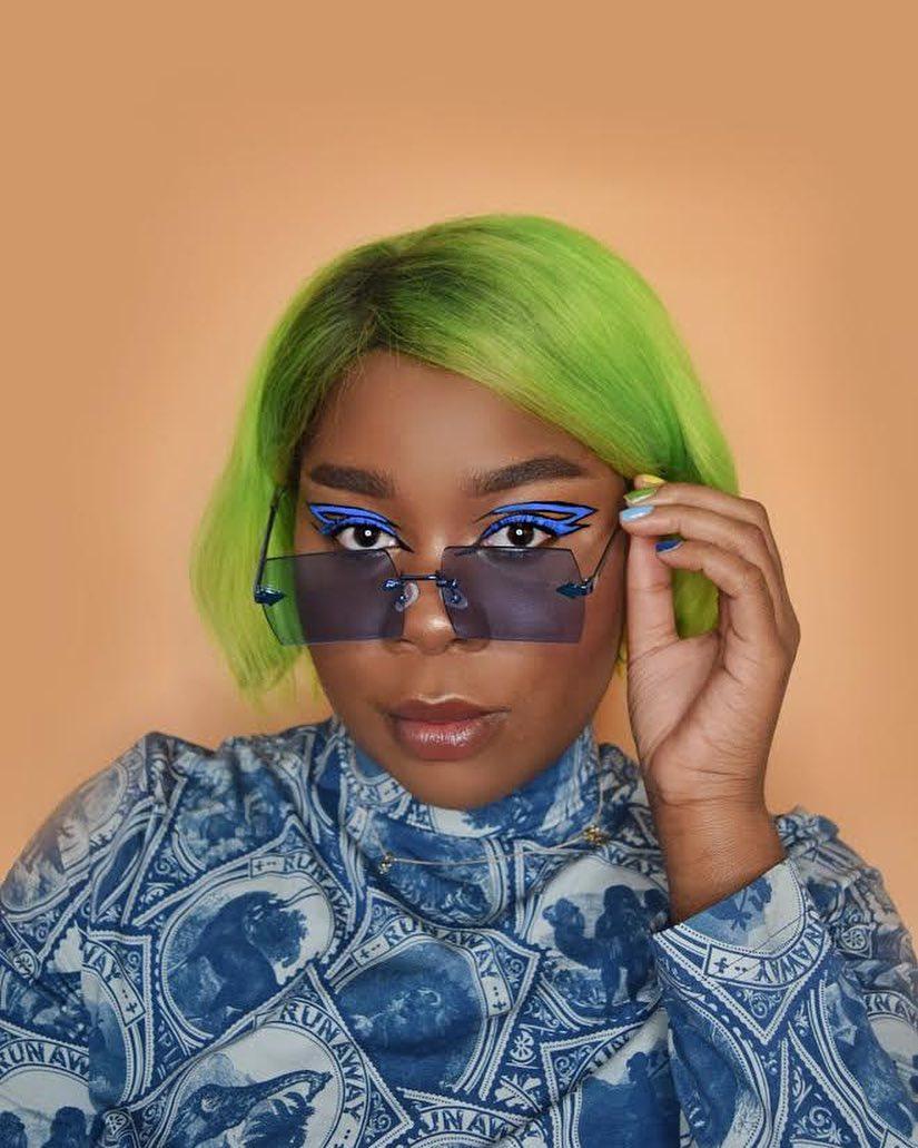 FlexMami in Karen Walker - sunglasscurator