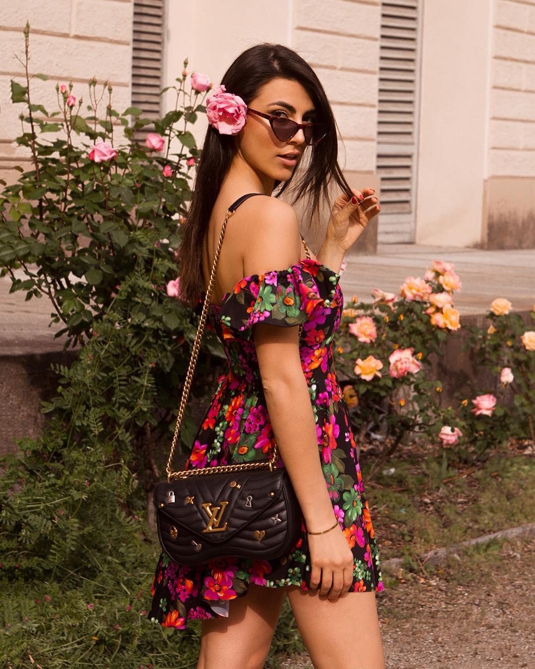 Giulia Salemi in Spektre - sunglasscurator