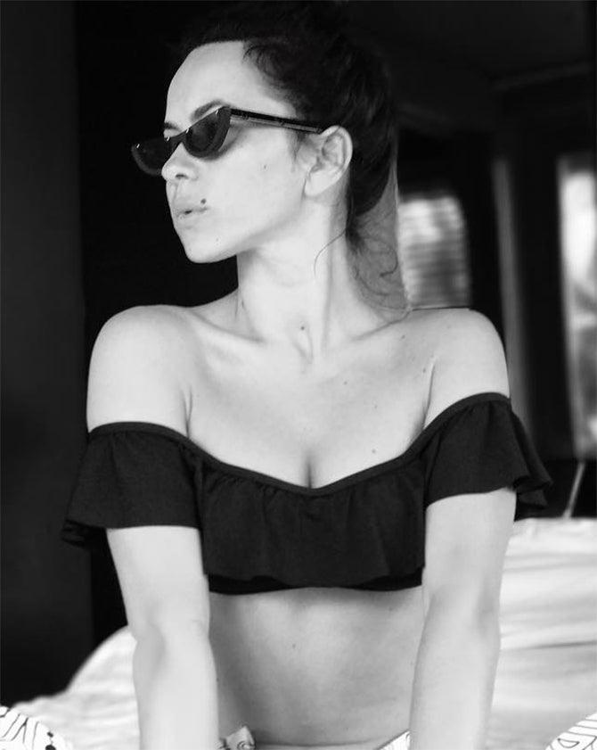 INNA in PAWAKA - sunglasscurator