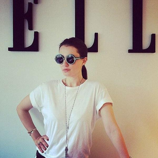 Roxana Voloseniuc in Karen Walker - sunglasscurator