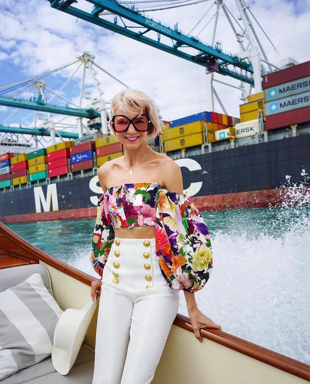 Samantha Angelo in Karen Walker - sunglasscurator