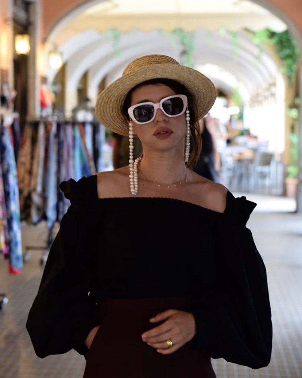 Stella Plaka in Frame Chain - sunglasscurator