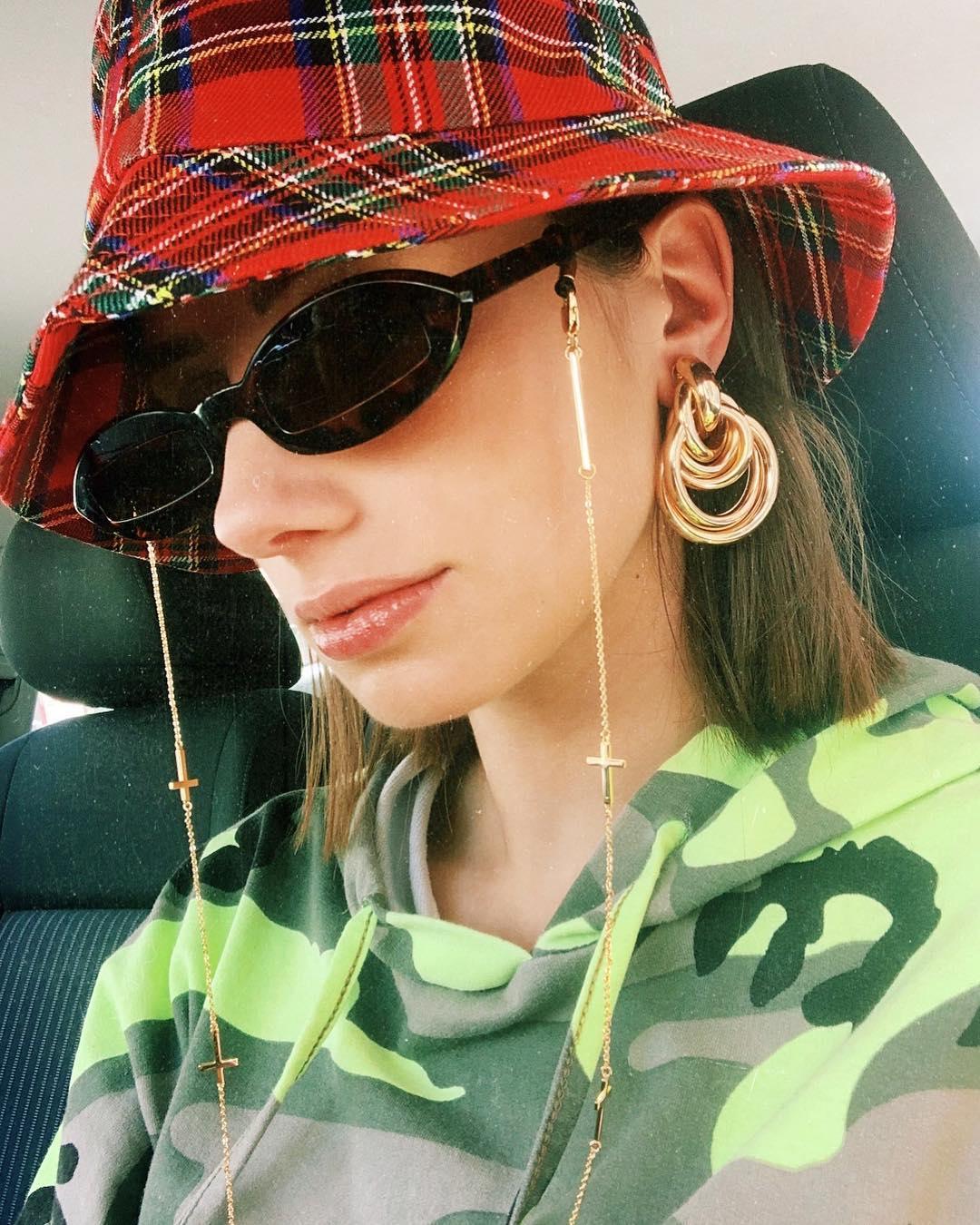 Tania FernÃ¡ndez in Frame Chain - sunglasscurator