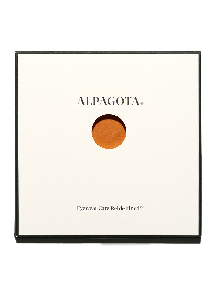 Carré I SilkTech™ eyewear cleaning cloth