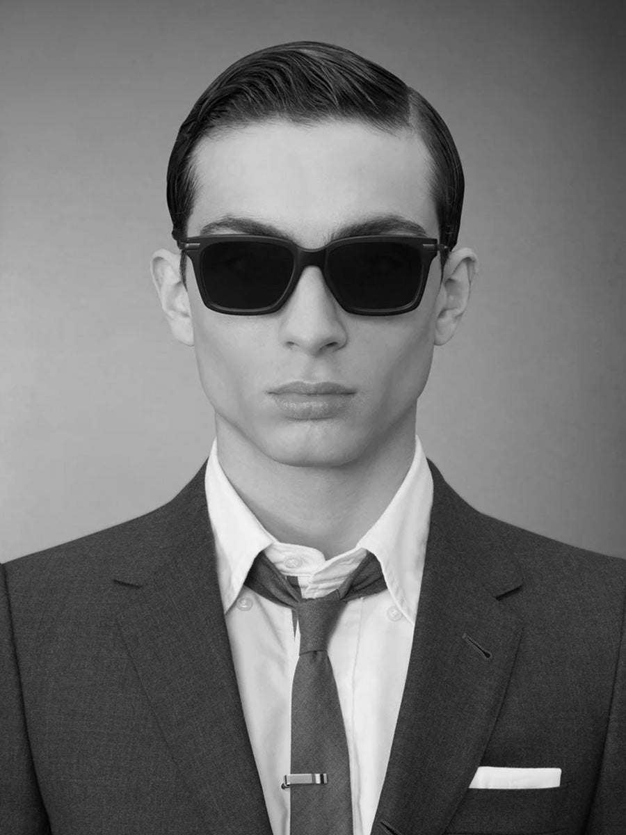 701A 001 Black Rectangular sunglasses