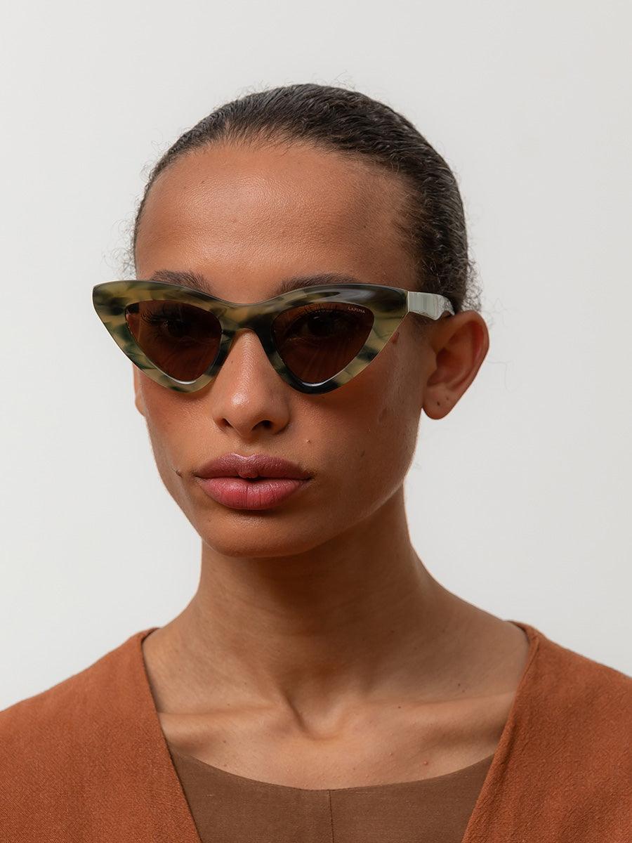 Julieta Forest Solid sunglasses - sunglasscurator