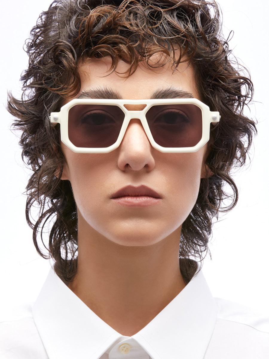 KUBORAUM Mask P8 WH Sunglasses | sunglasscurator.com