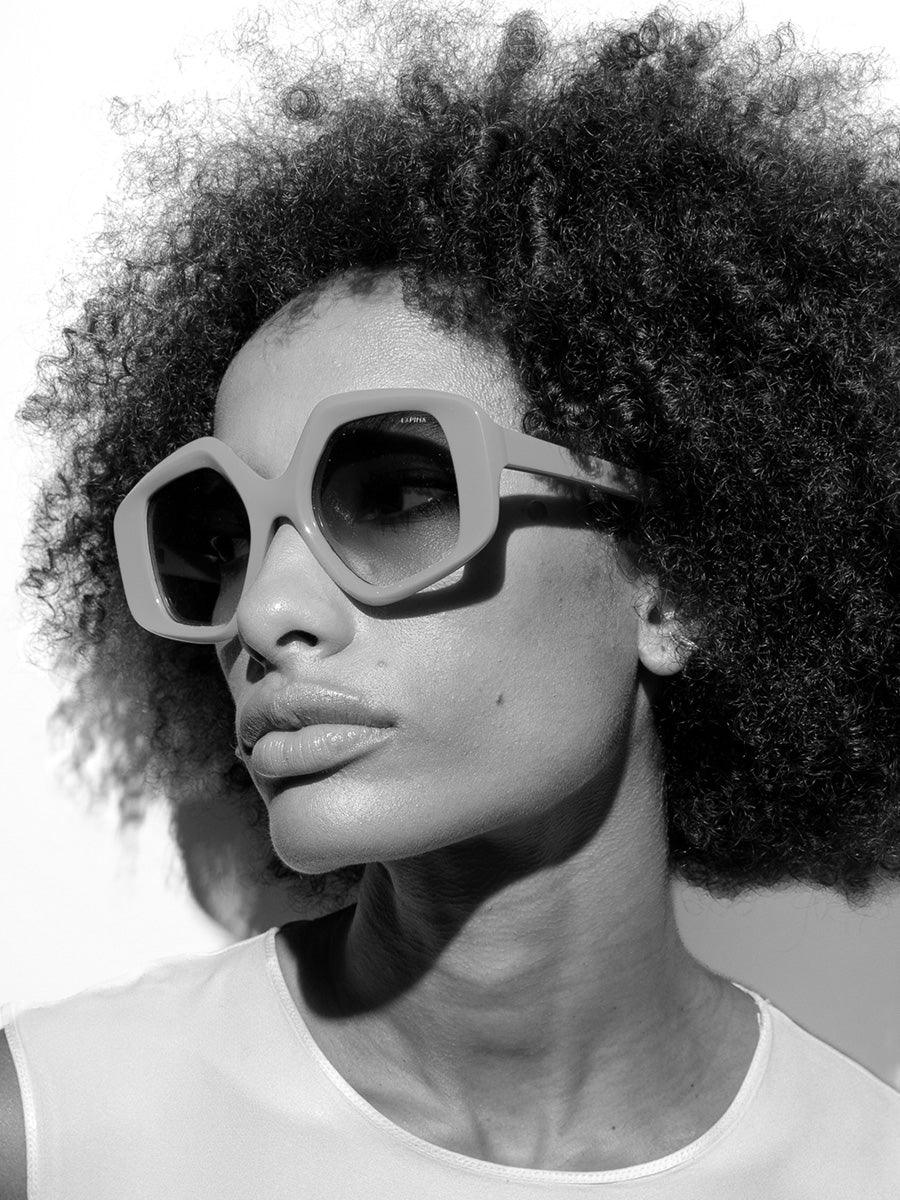 Stella Black Vintage sunglasses - sunglasscurator